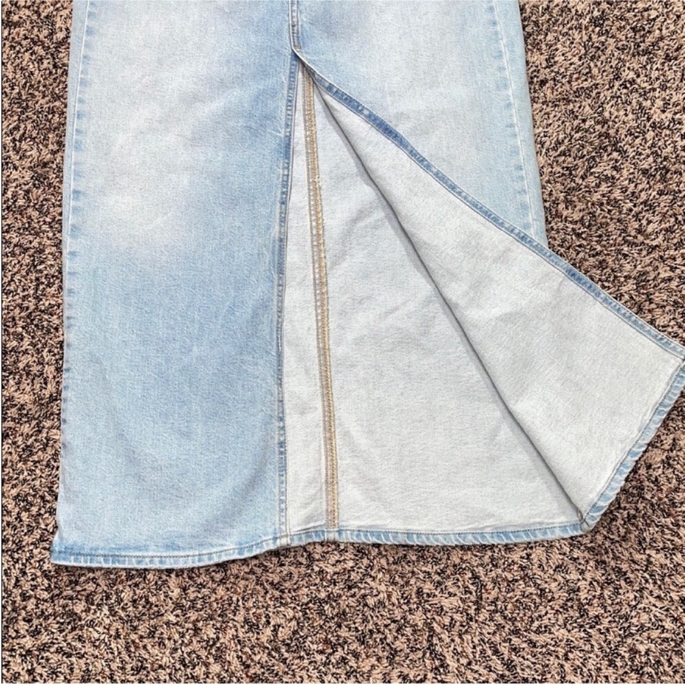🆕Universal Thread High Rise Light Blue Denim Maxi Skirt Front Slit Var Sizes NWT - Picture 3 of 9